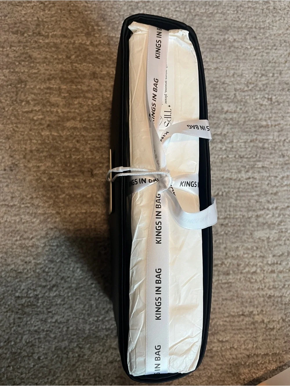 KINGS IN BAG keeps bag